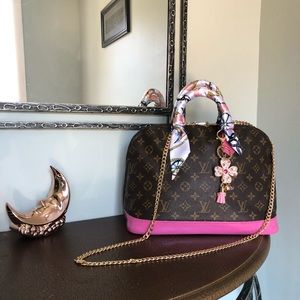 HOST PICK❤️🛍 Louis Vuitton Alma PM
